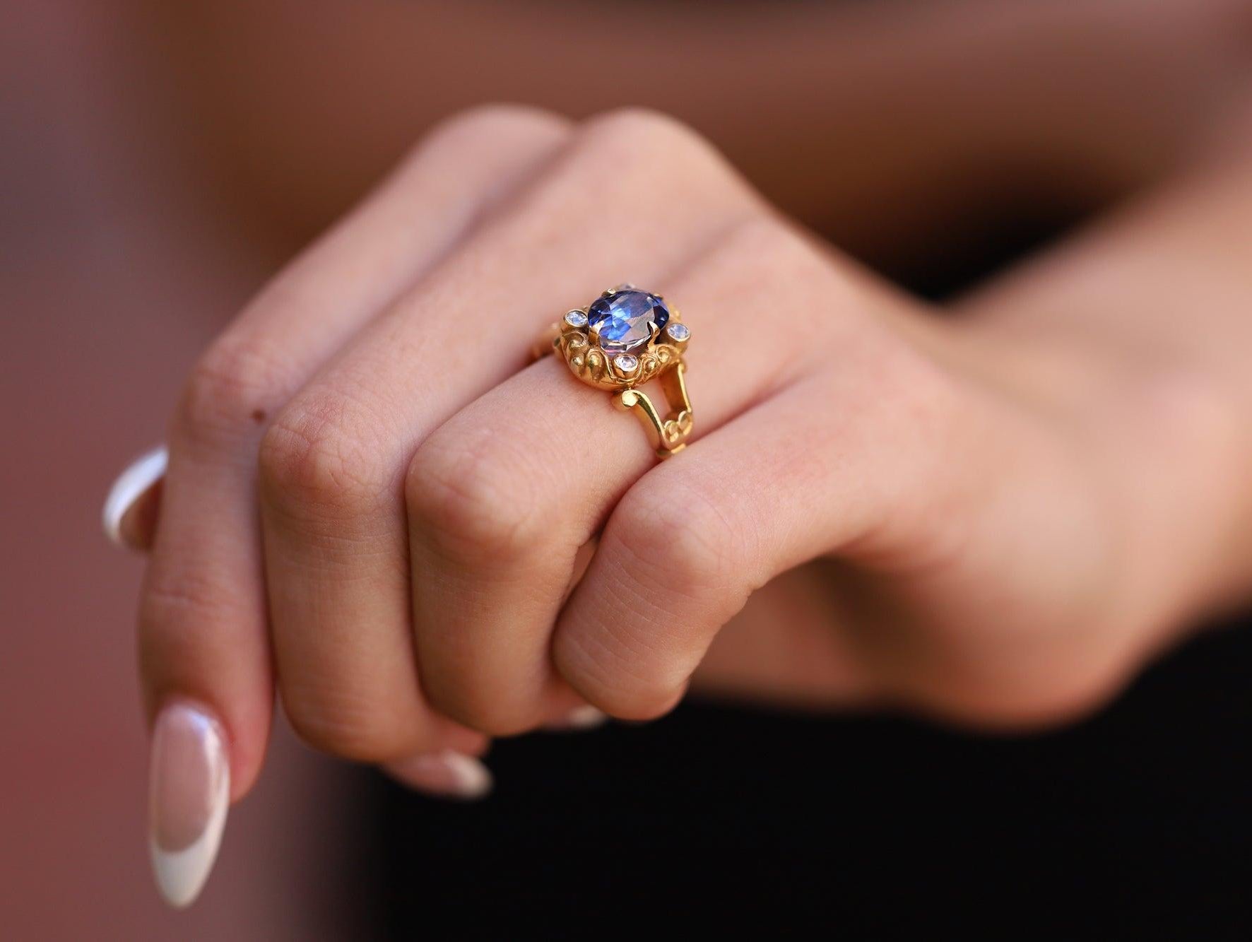A Stunning Vintage Sapphire ring