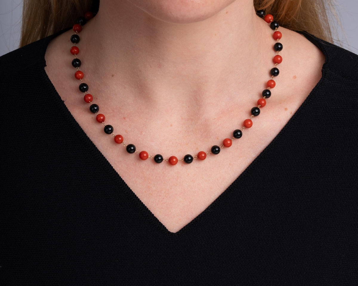 Antique Art Deco Coral and Onyx Beads Necklace And Bracelet Set