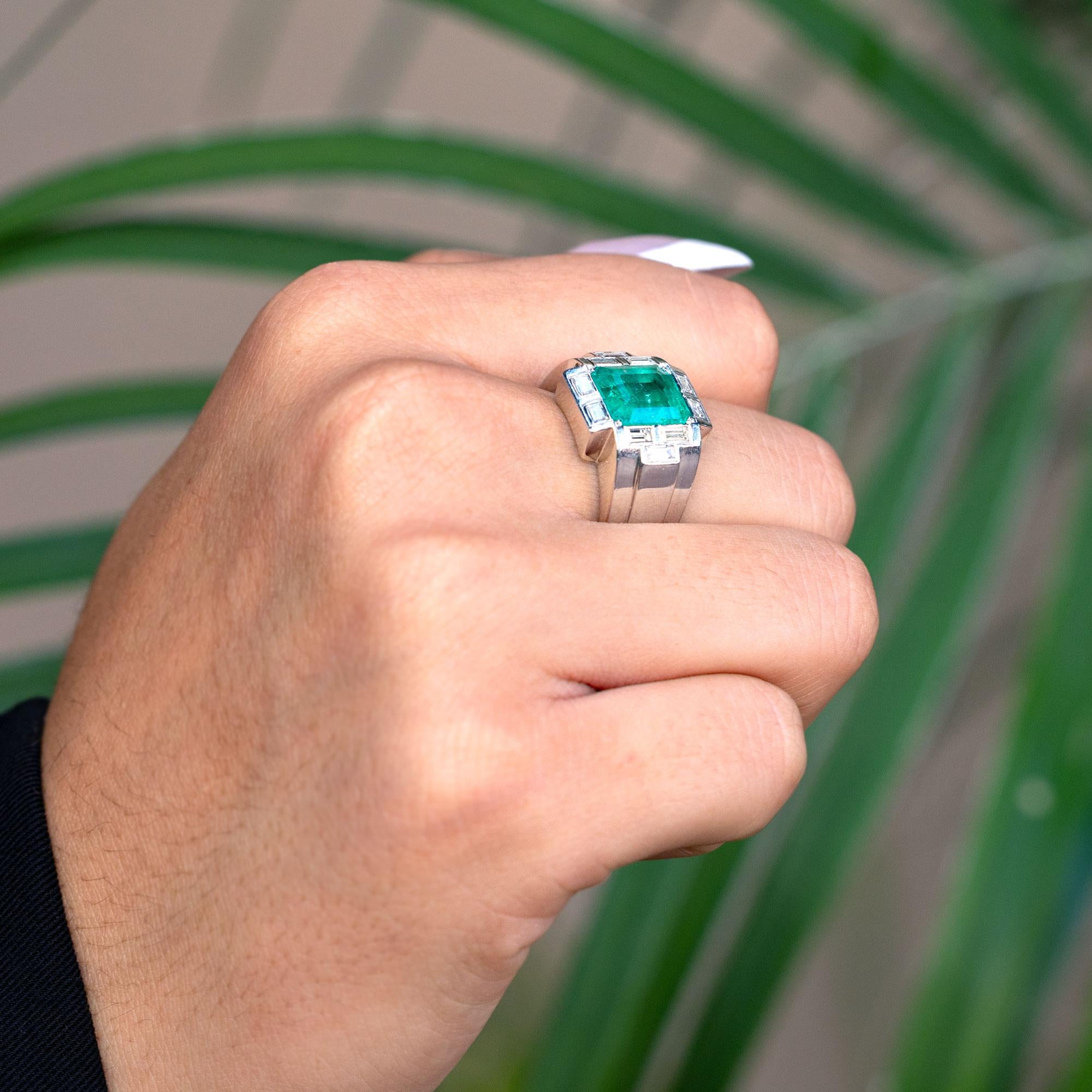 Rocking Art Deco Colombian Emerald 2.70 Carat Diamond Ring