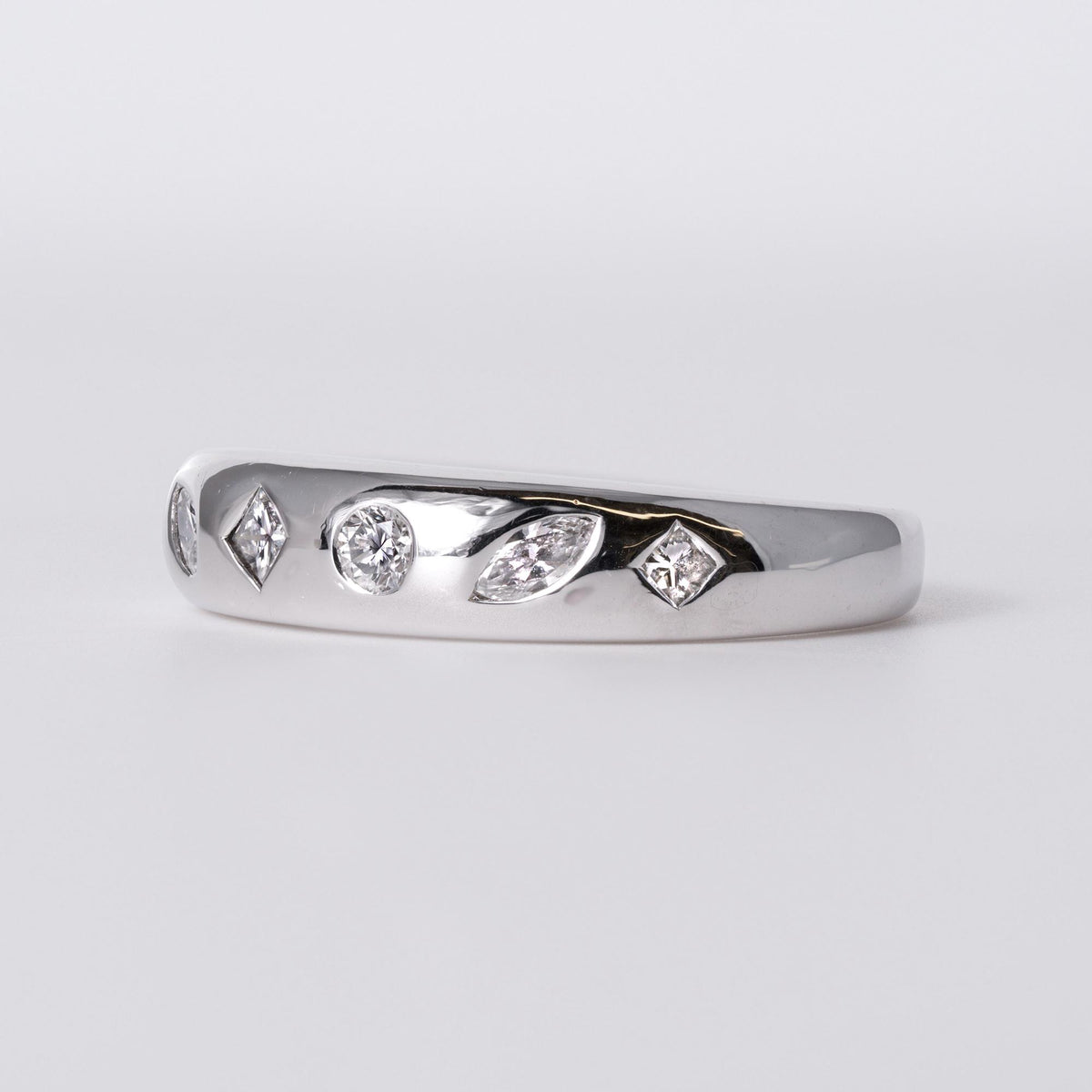 Estate Modern 0.38ctw Multi-Cut Diamond 18k White Gold Band Ring