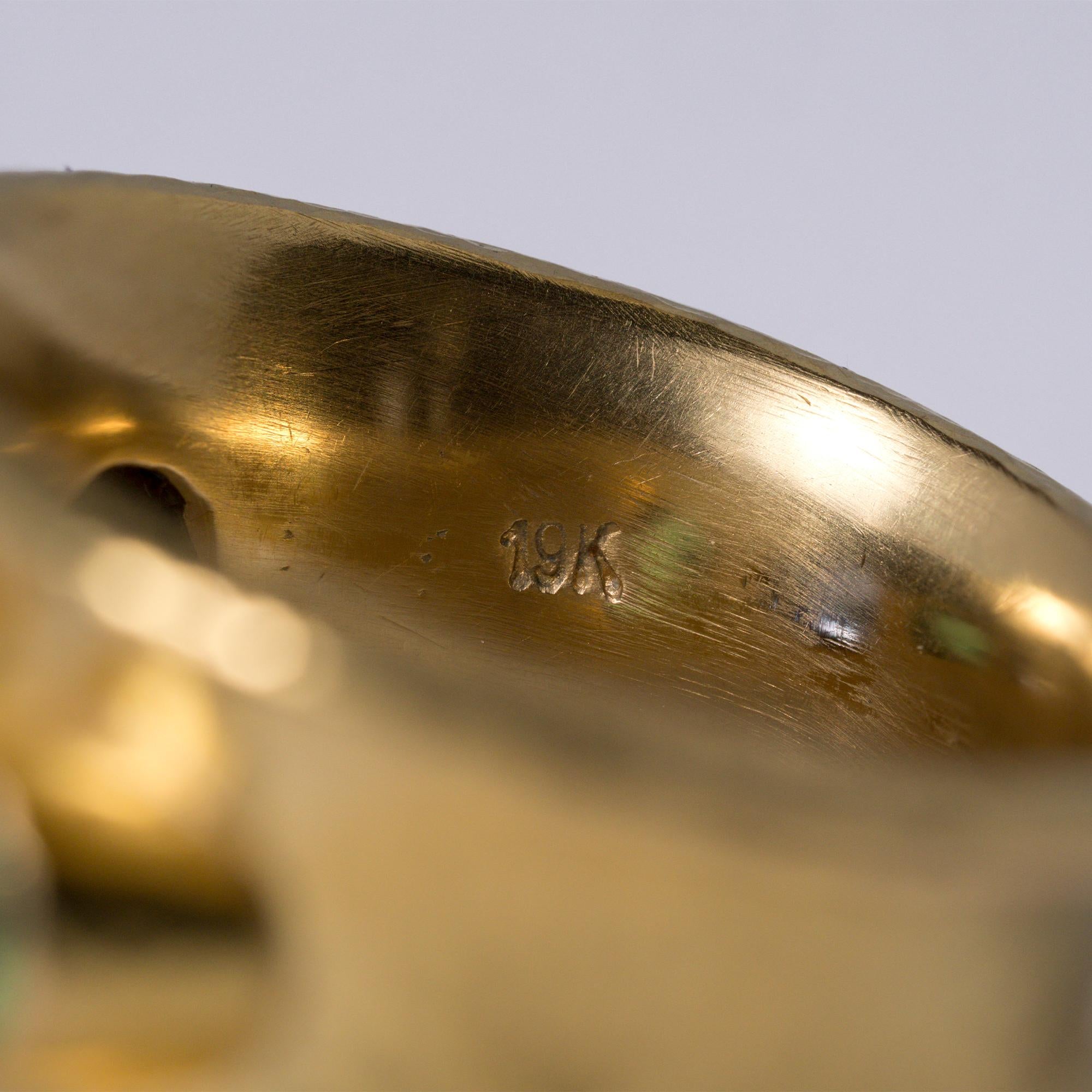 Elizabeth Locke Etruscan 19k Gold Sapphire Tsavorite 3 Stone Ring