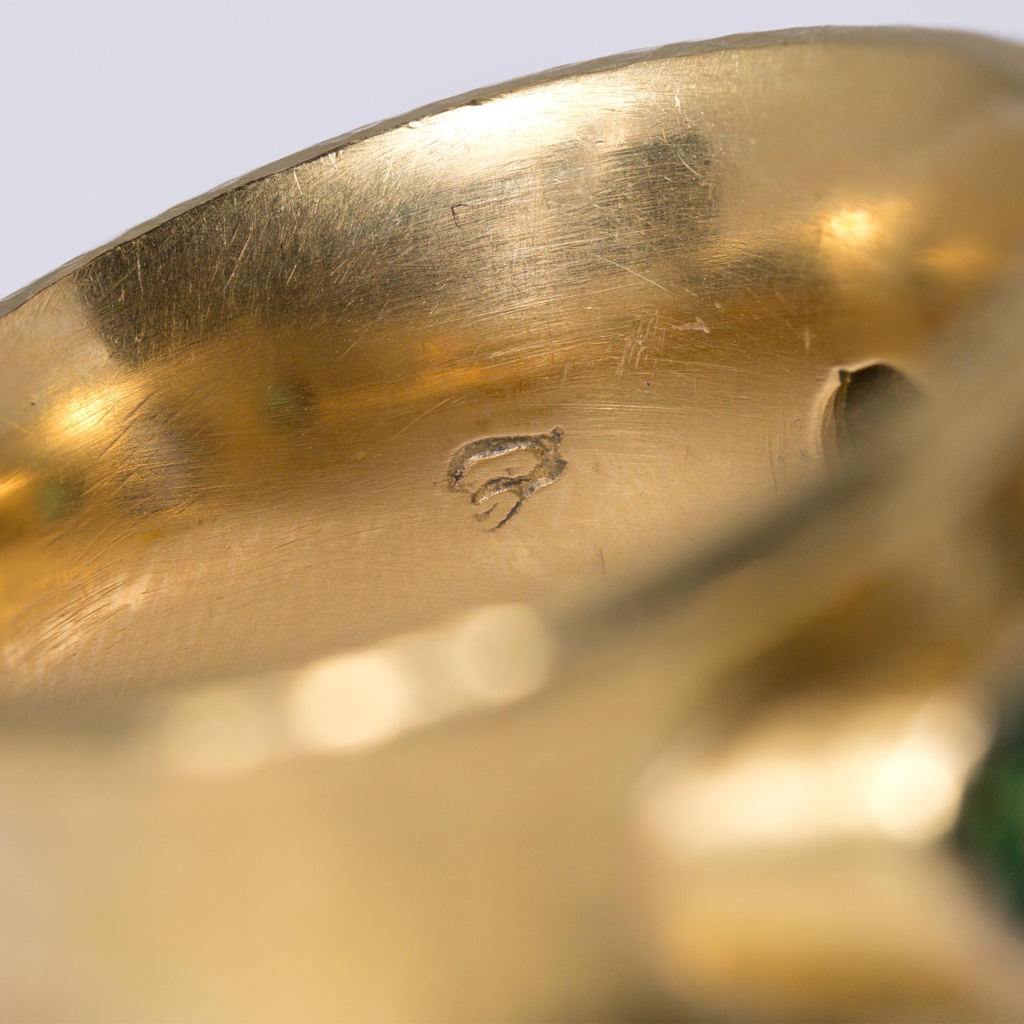 Elizabeth Locke Etruscan 19k Gold Sapphire Tsavorite 3 Stone Ring