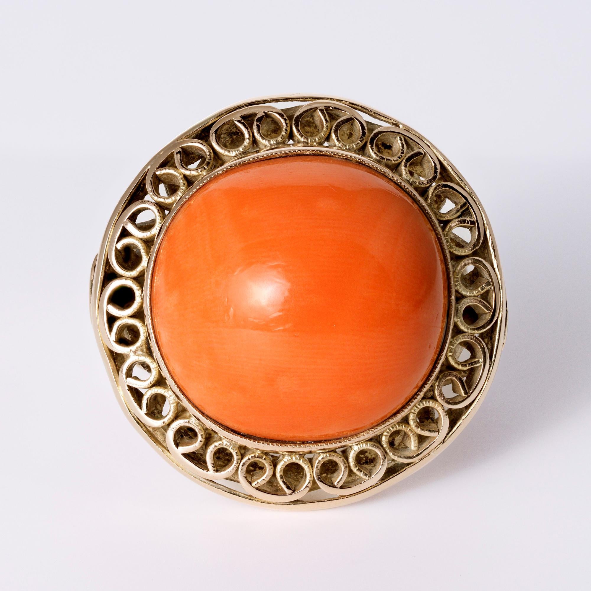 Retro 1940s Coral Cabochon 14k Yellow Gold Filigree Dome Cocktail Ring