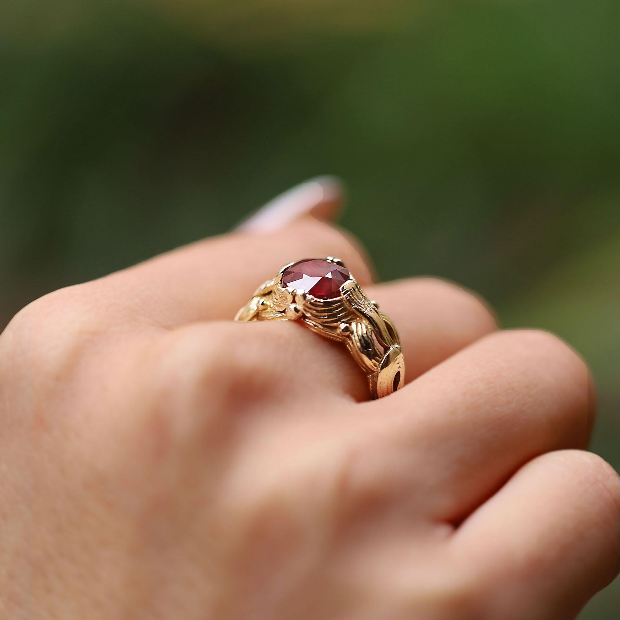 Arts & Crafts 3.11 Carat Ruby and Yellow Gold Vintage Engagement Ring