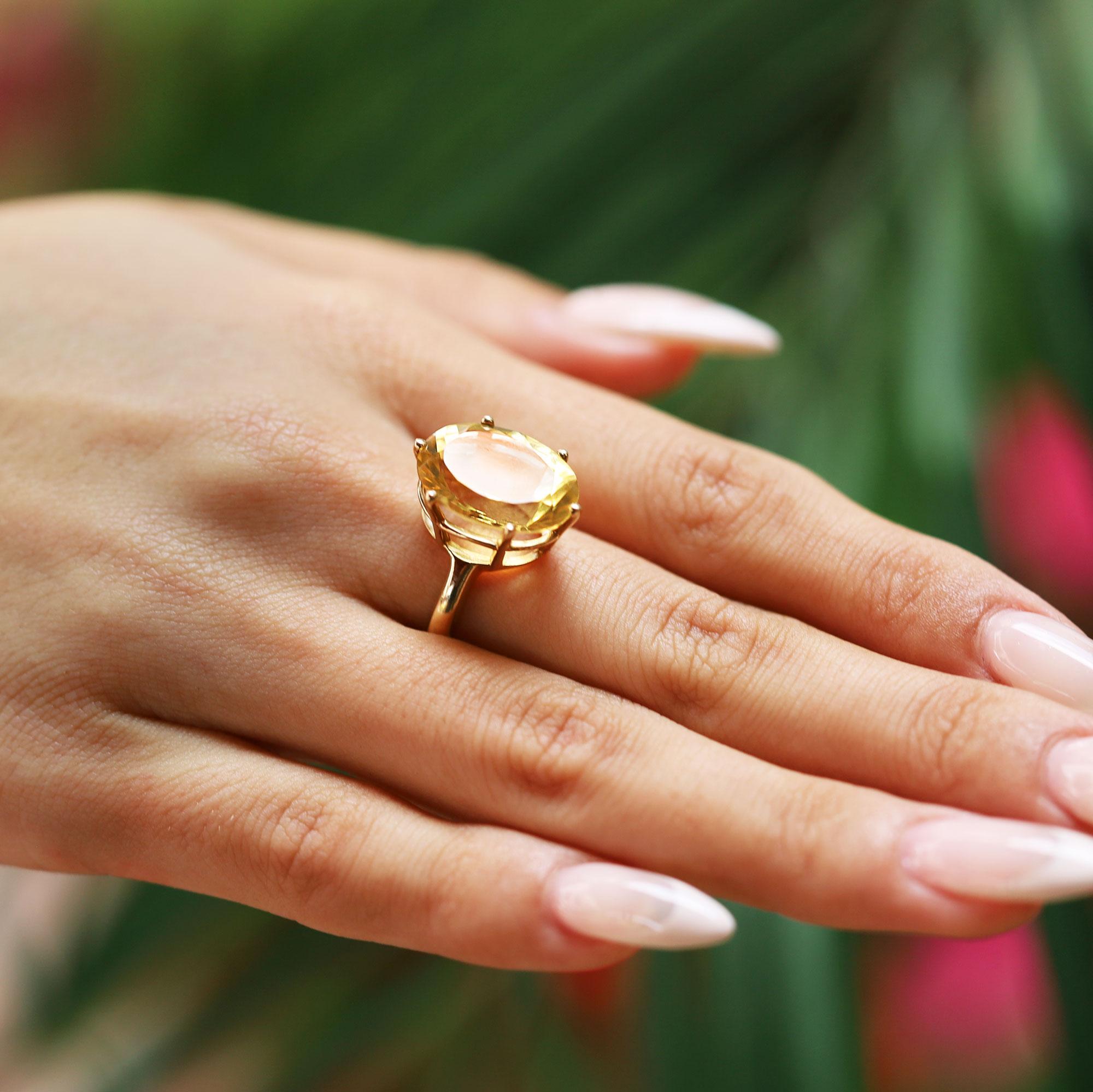 Vintage 8.30 Carat Citrine & Yellow Gold Cocktail Ring