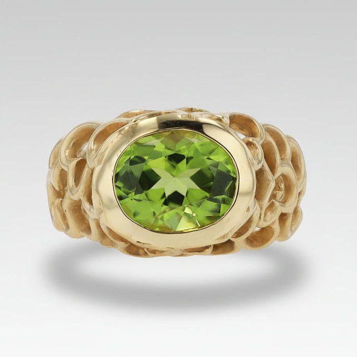 Estate Angela Cummings 2.50 Carat Peridot 18k Gold Cocktail Ring
