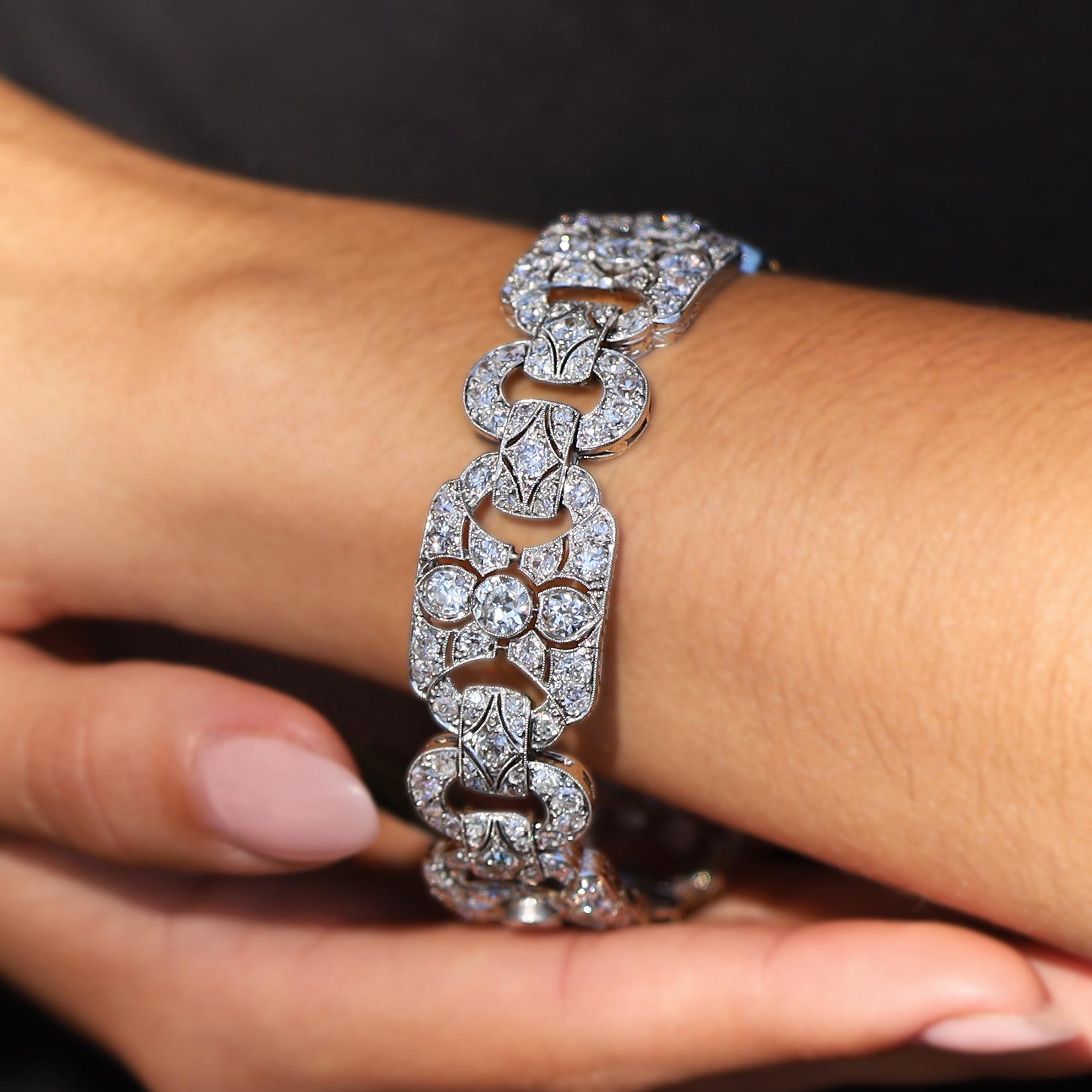 Raymond Yard Art Deco 17.35 Carat Diamond Platinum Bracelet
