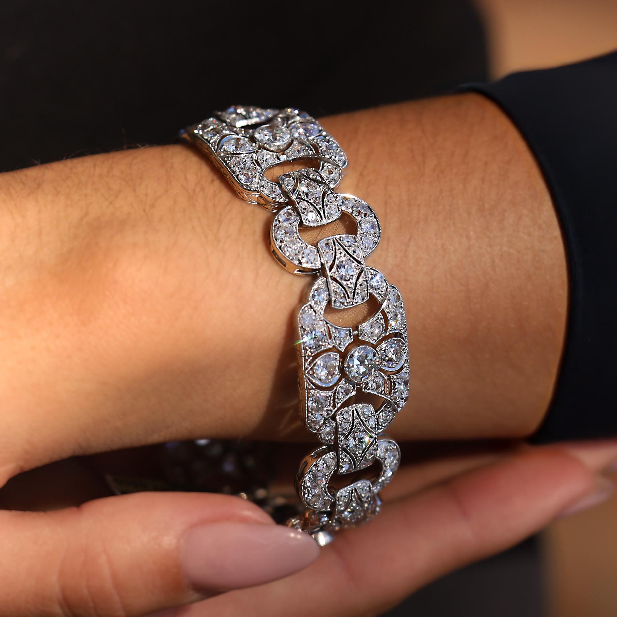 Raymond Yard Art Deco 17.35 Carat Diamond Platinum Bracelet
