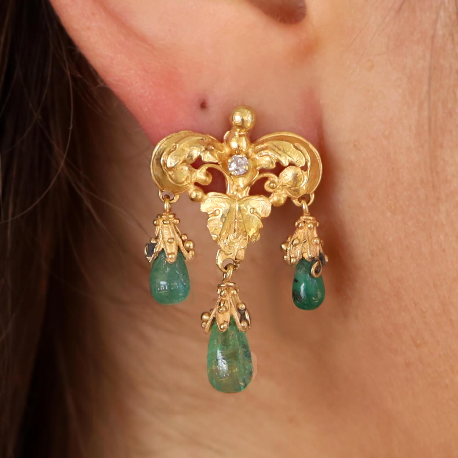 Antique Art Nouveau Emerald & 18k Gold Dangle Earrings