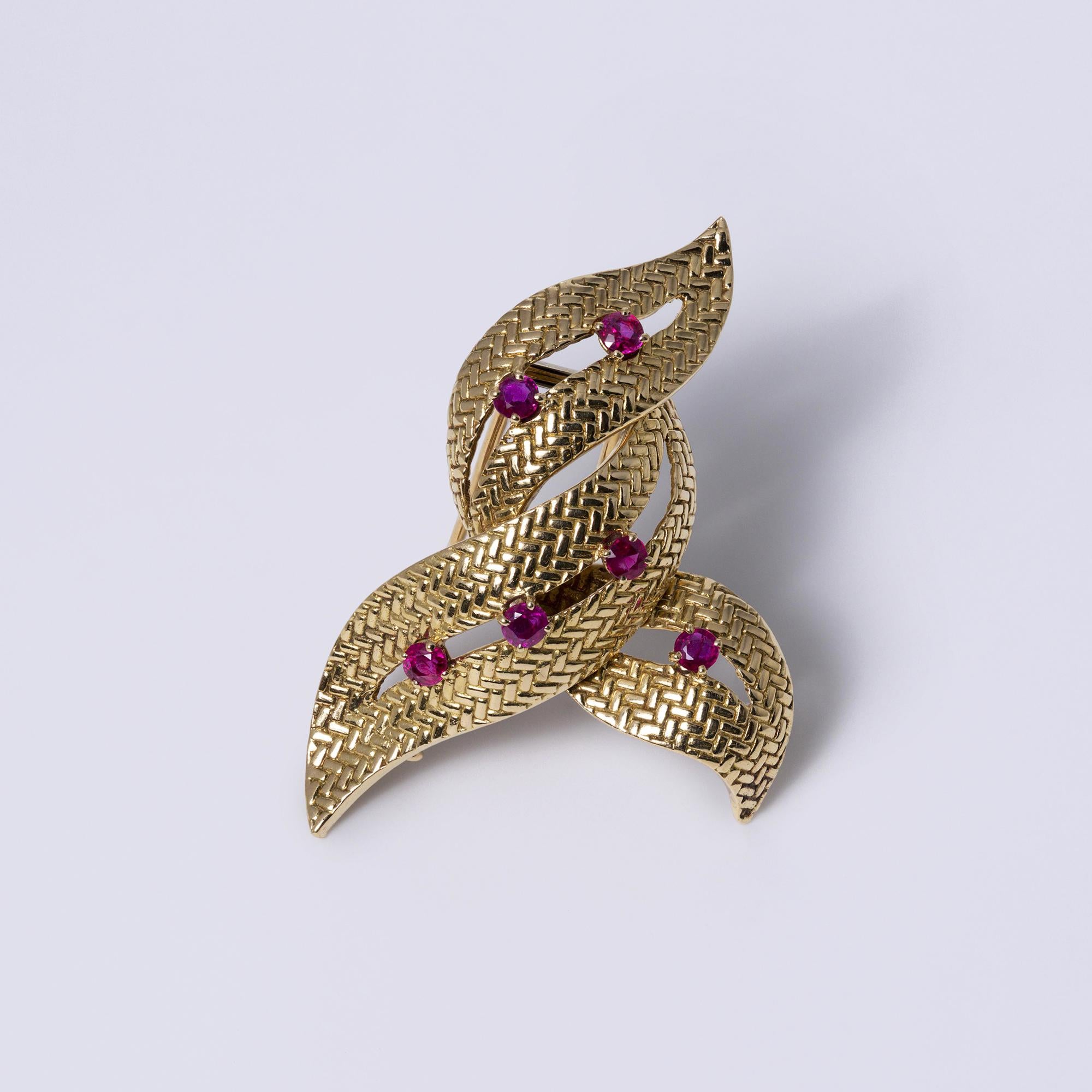 Retro 3 Dimensional Boucheron Ruby Brooch Pin Dress Clip