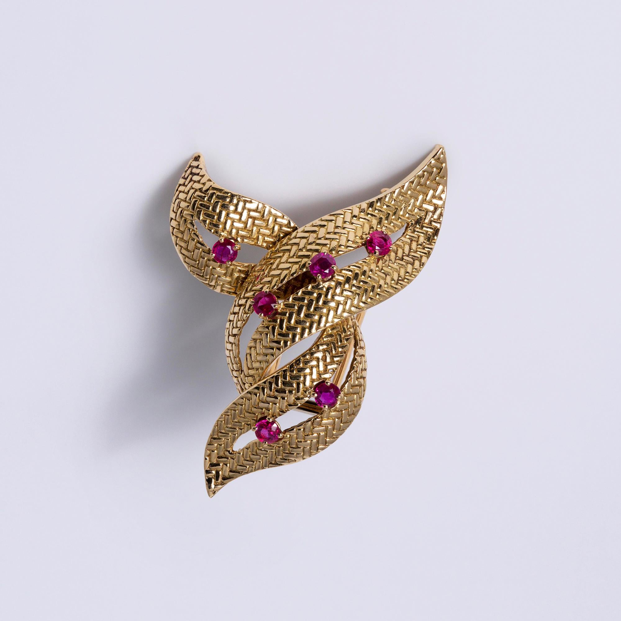 Retro 3 Dimensional Boucheron Ruby Brooch Pin Dress Clip