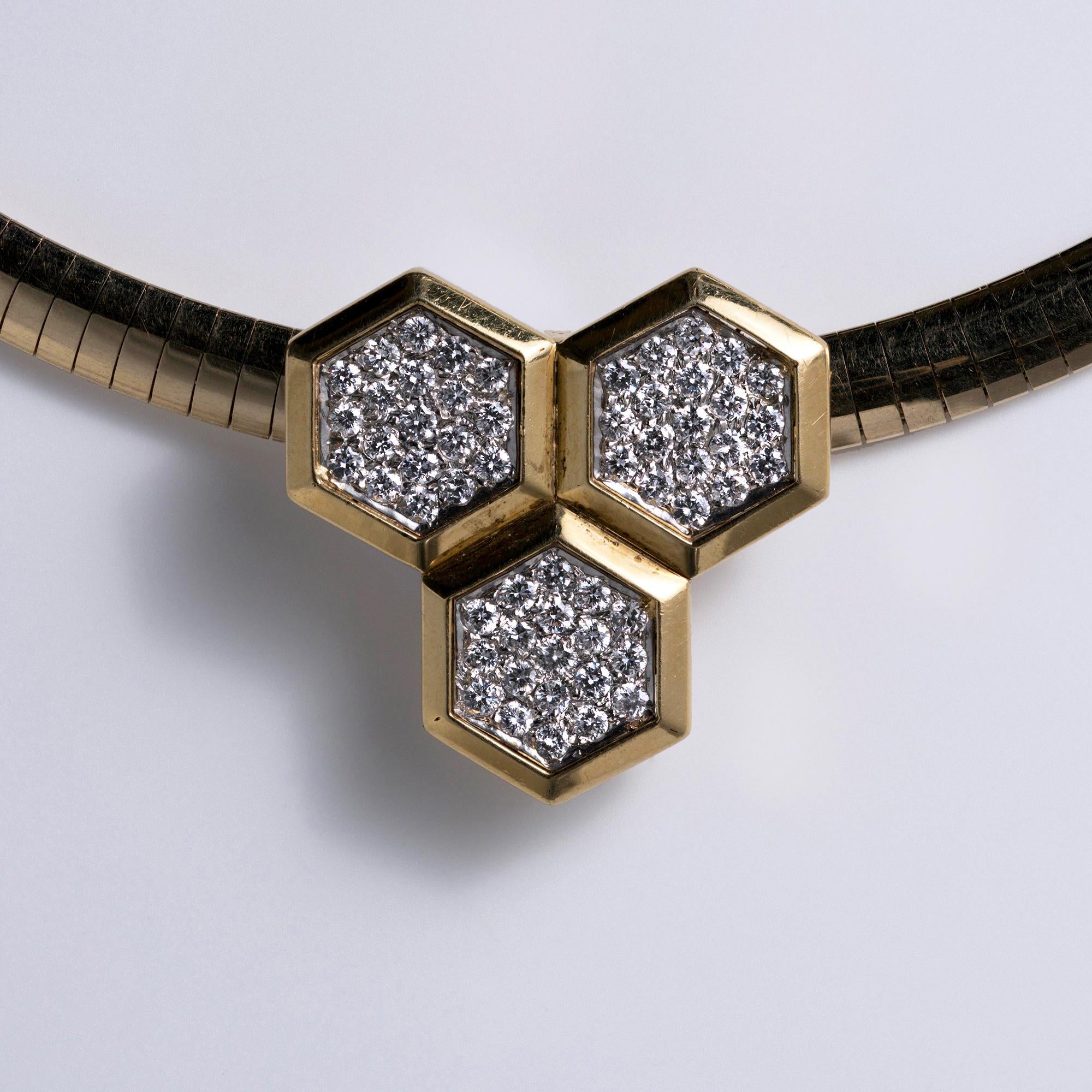 Vintage Van Cleef & Arpels 18K Yellow Gold Diamond Honeycomb Pendant 1970s