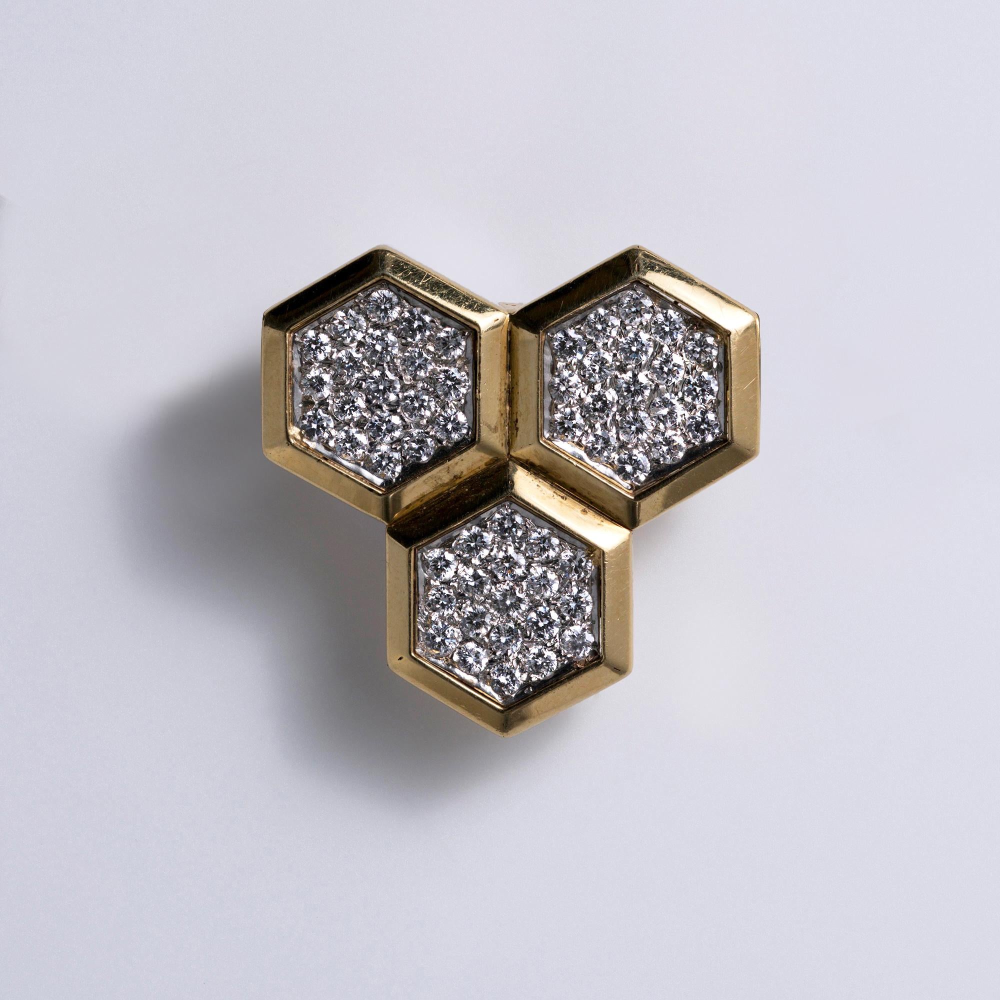 Vintage Van Cleef & Arpels 18K Yellow Gold Diamond Honeycomb Pendant 1970s
