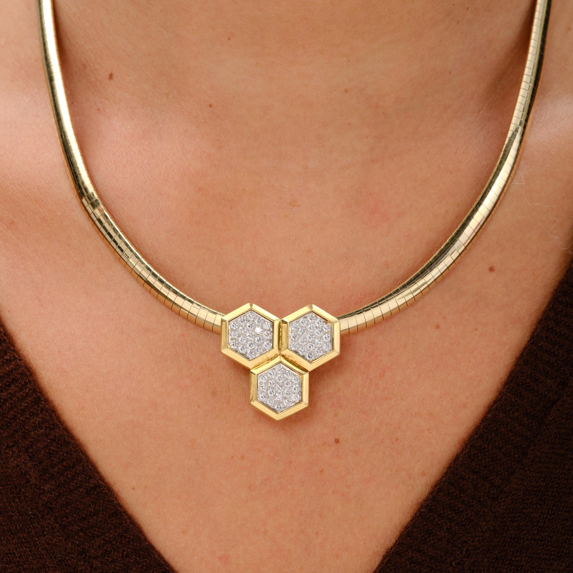 Vintage Van Cleef & Arpels 18K Yellow Gold Diamond Honeycomb Pendant 1970s