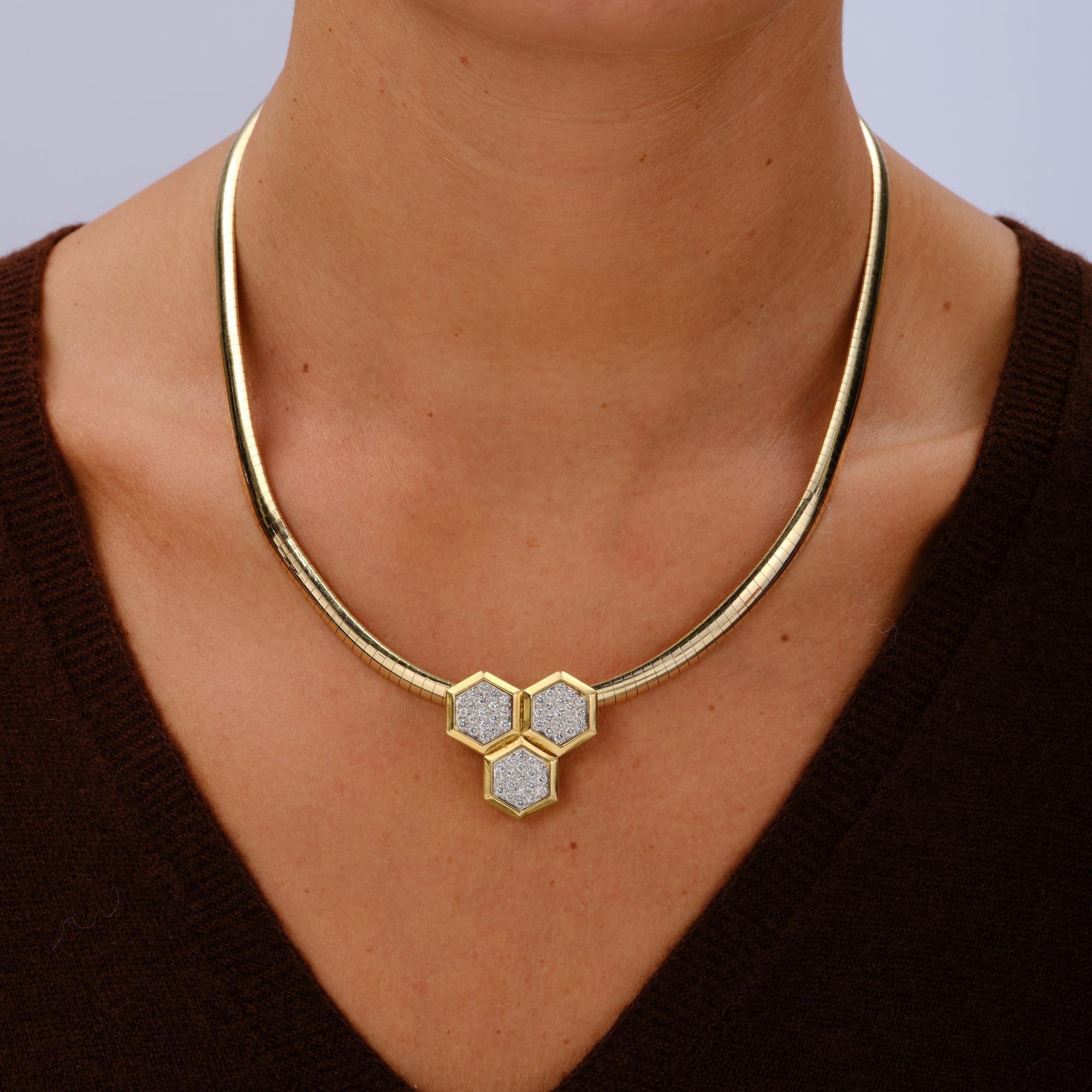 Vintage Van Cleef & Arpels 18K Yellow Gold Diamond Honeycomb Pendant 1970s