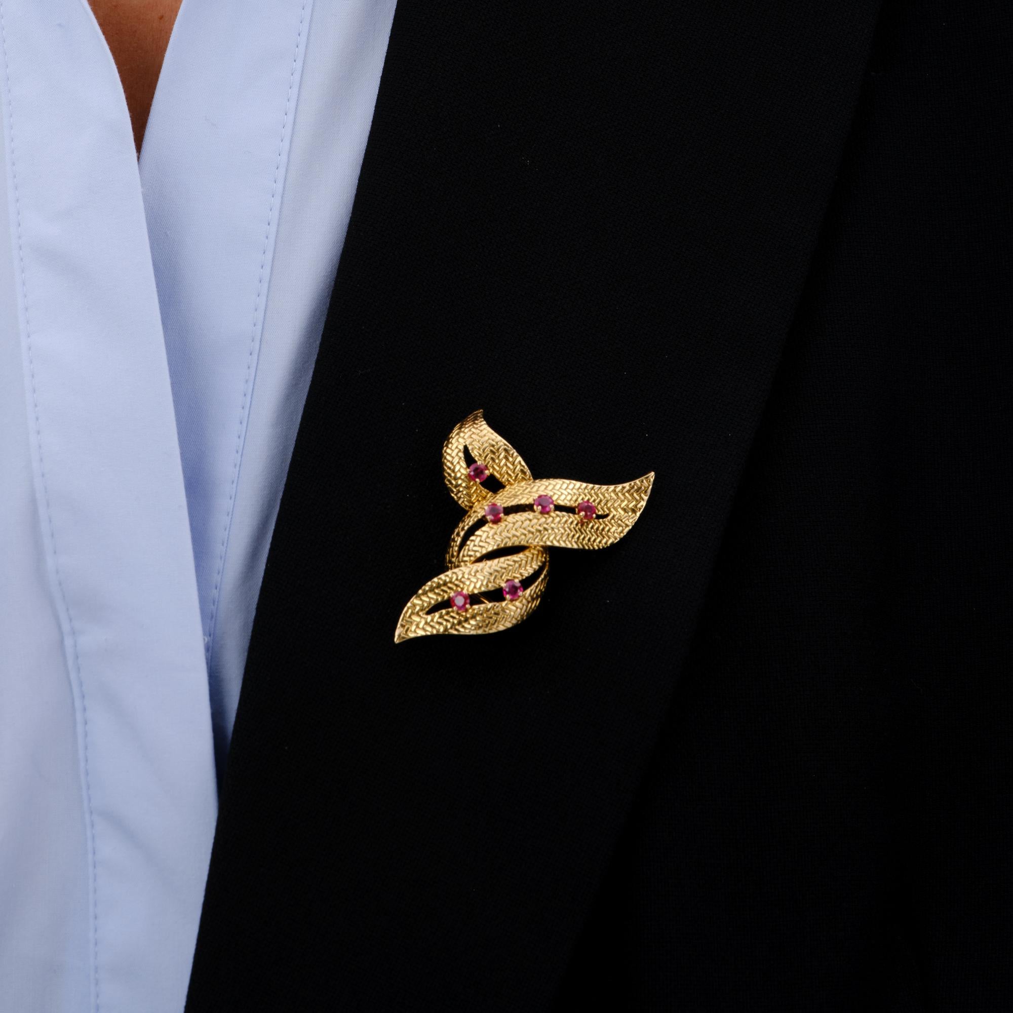 Retro 3 Dimensional Boucheron Ruby Brooch Pin Dress Clip