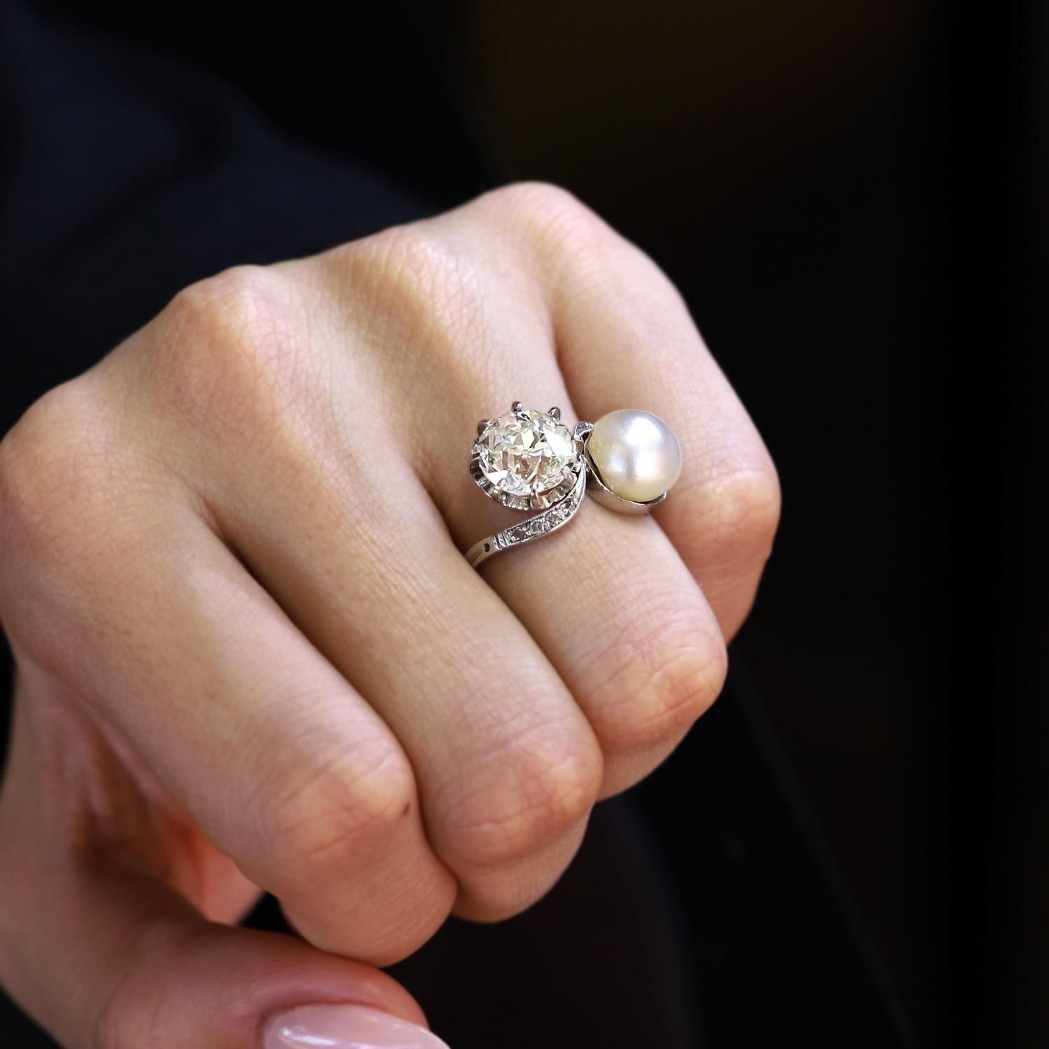GIA Certified Antique 3.21 Carat Diamond and Natural Pearl Toi et Moi Ring