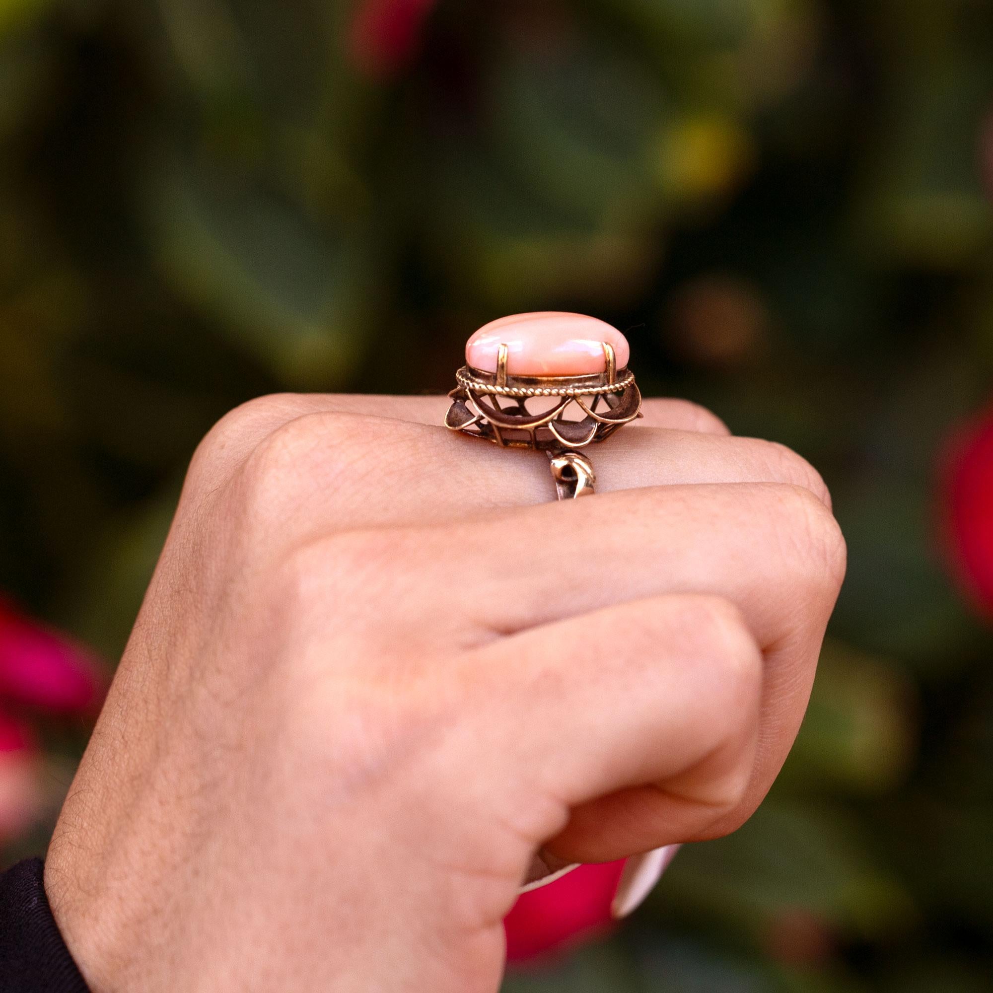Vintage Art Nouveau Angel Skin Coral & 18k Rose Gold Ring