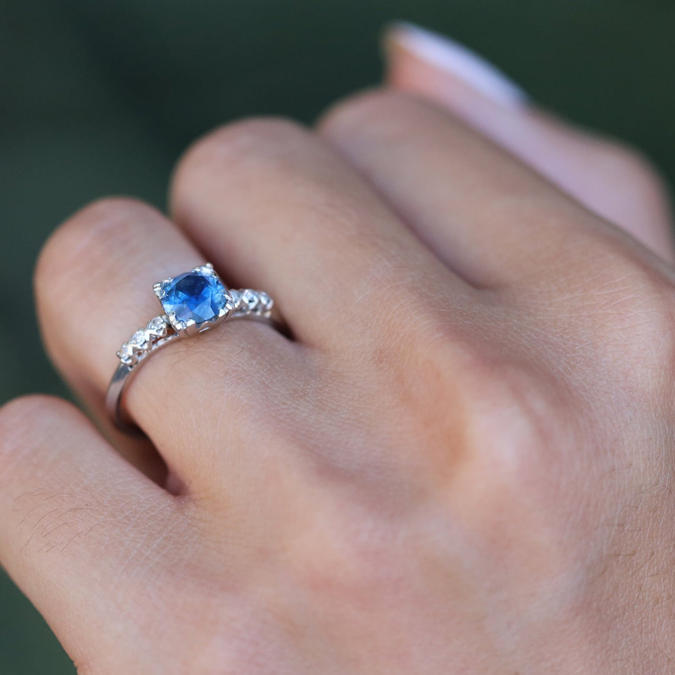 Antique Art Deco 1 Carat Blue Sapphire Solitaire Engagement Ring