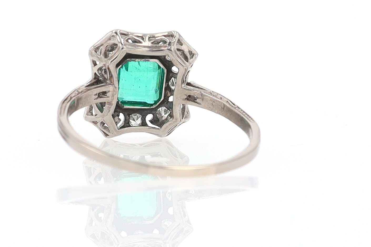 Antique Edwardian Filigree Emerald & Diamond Engagement Ring