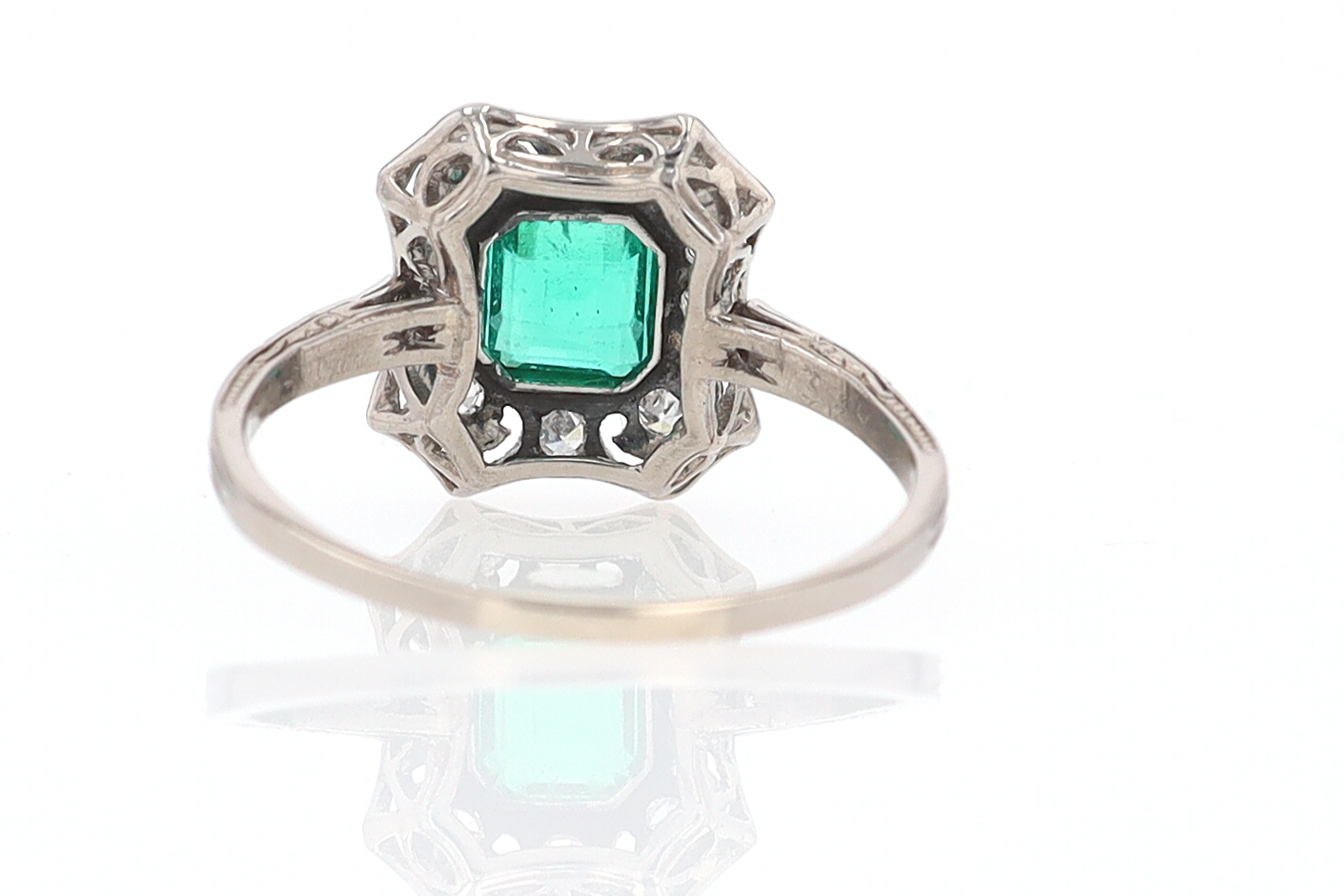 Antique Edwardian Filigree Emerald & Diamond Engagement Ring