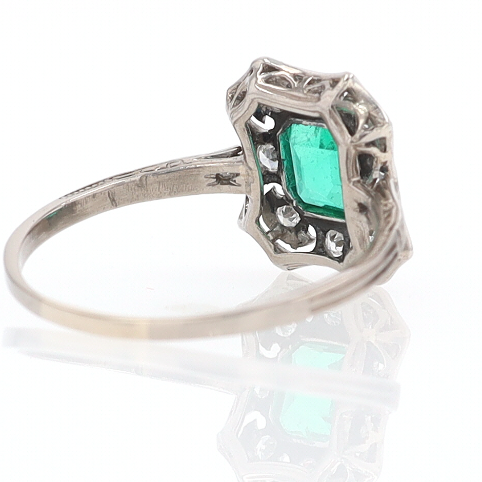 Antique Edwardian Filigree Emerald & Diamond Engagement Ring