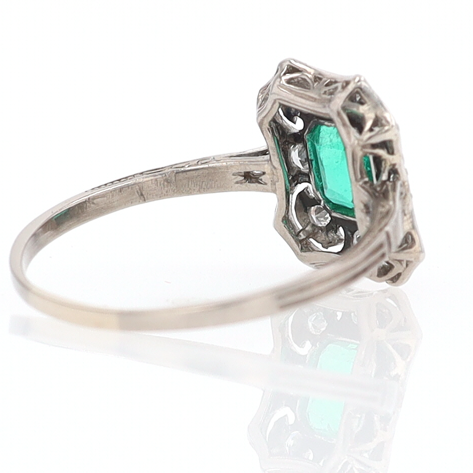 Antique Edwardian Filigree Emerald & Diamond Engagement Ring
