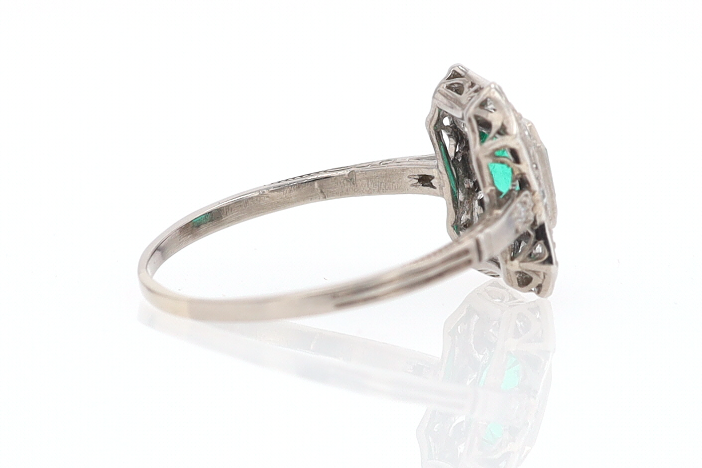 Antique Edwardian Filigree Emerald & Diamond Engagement Ring