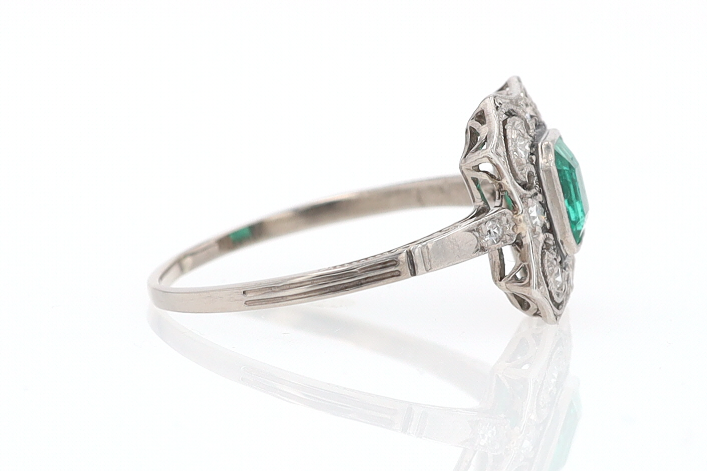 Antique Edwardian Filigree Emerald & Diamond Engagement Ring