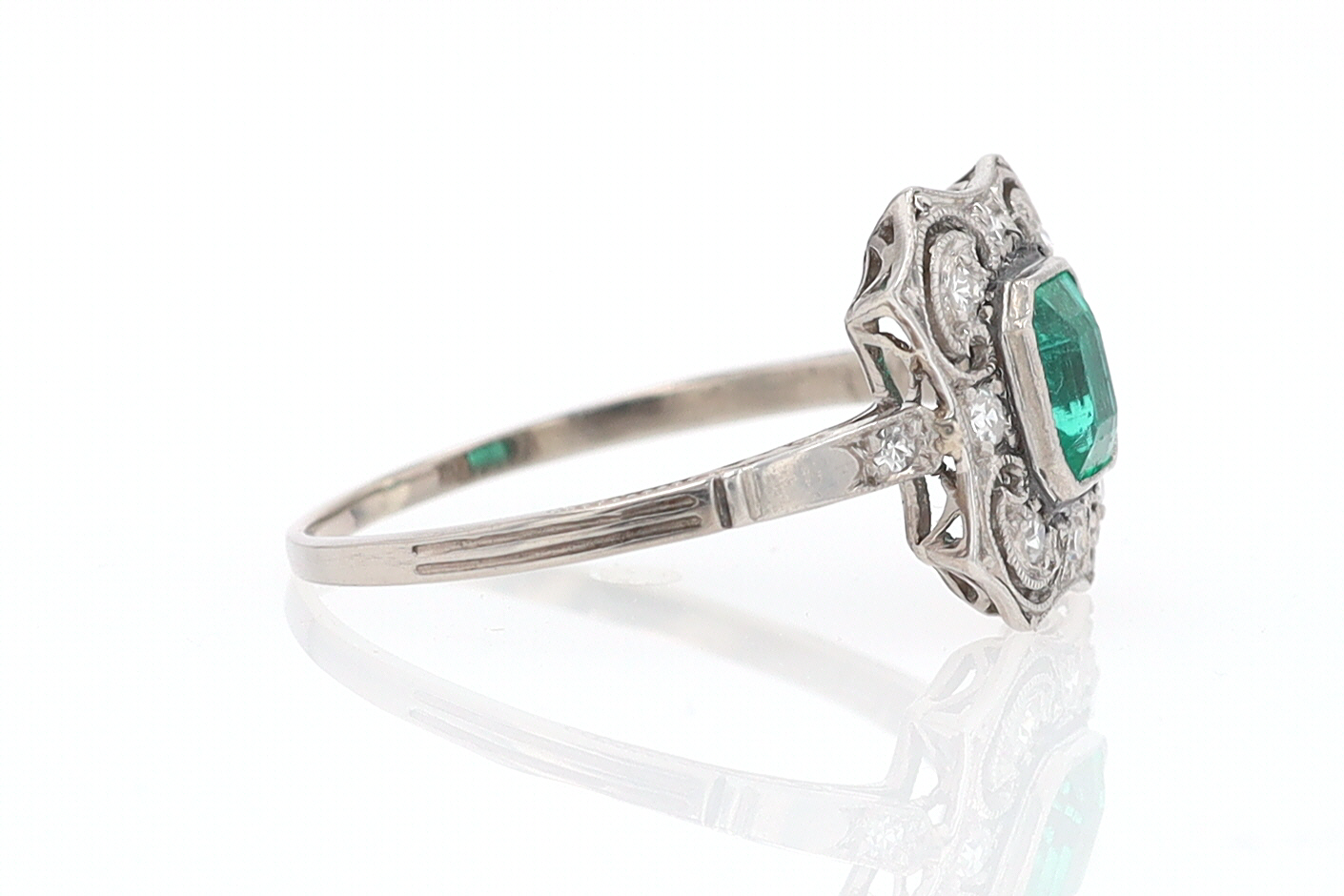 Antique Edwardian Filigree Emerald & Diamond Engagement Ring