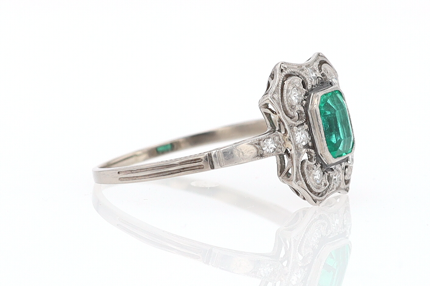 Antique Edwardian Filigree Emerald & Diamond Engagement Ring