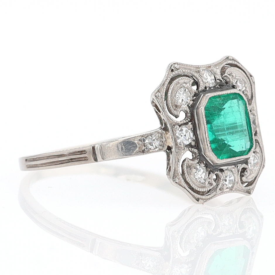 Antique Edwardian Filigree Emerald & Diamond Engagement Ring