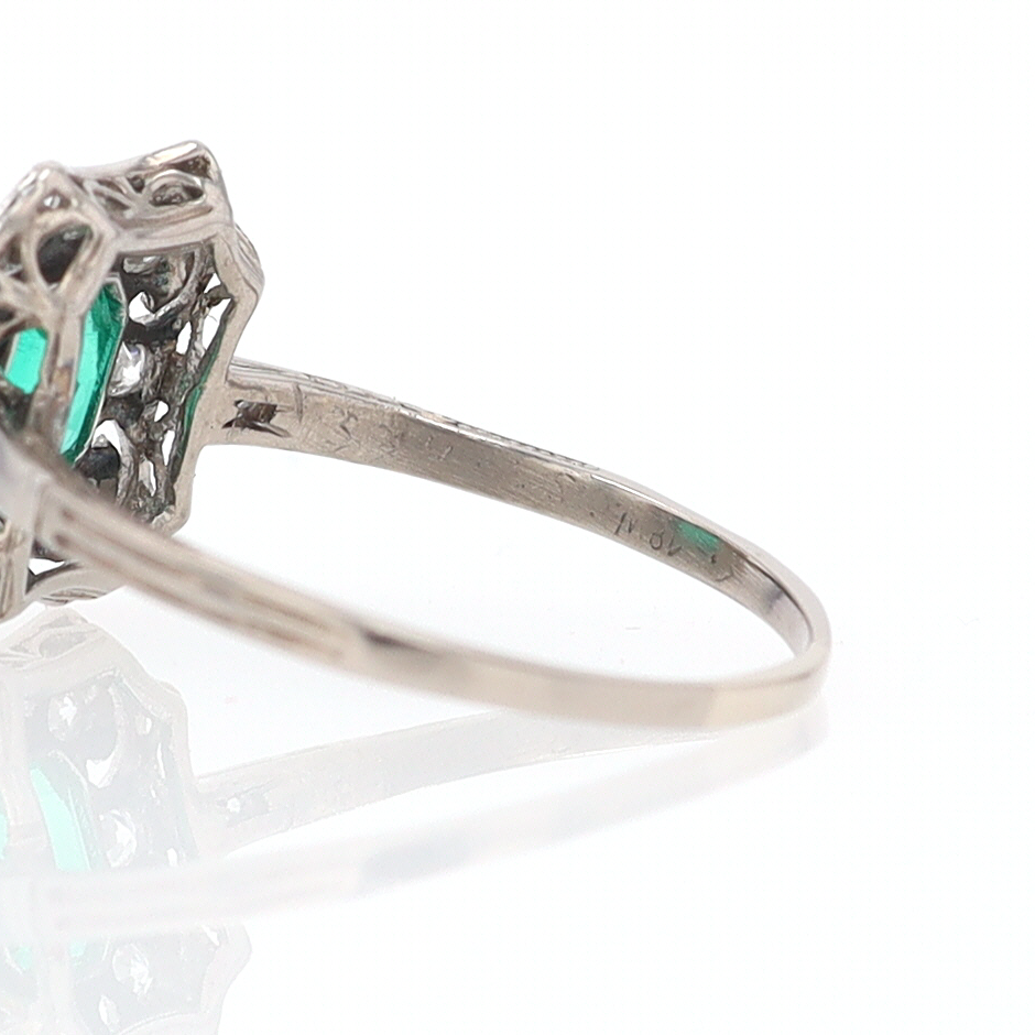 Antique Edwardian Filigree Emerald & Diamond Engagement Ring