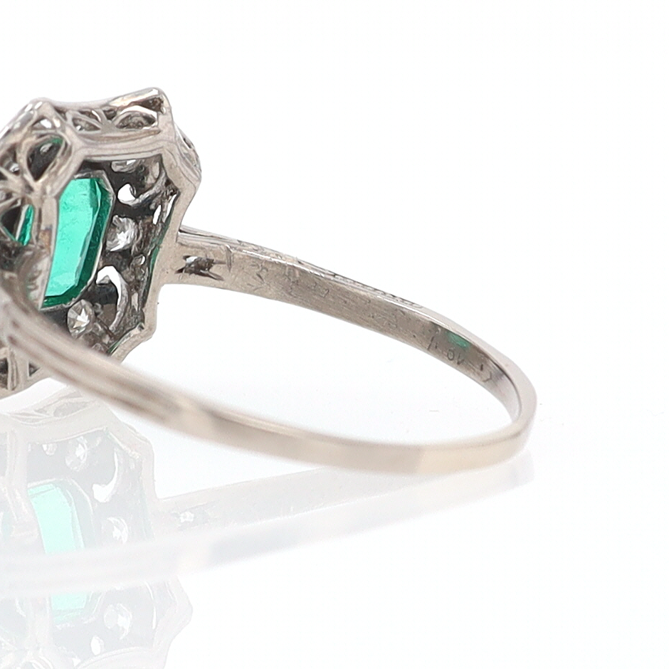 Antique Edwardian Filigree Emerald & Diamond Engagement Ring