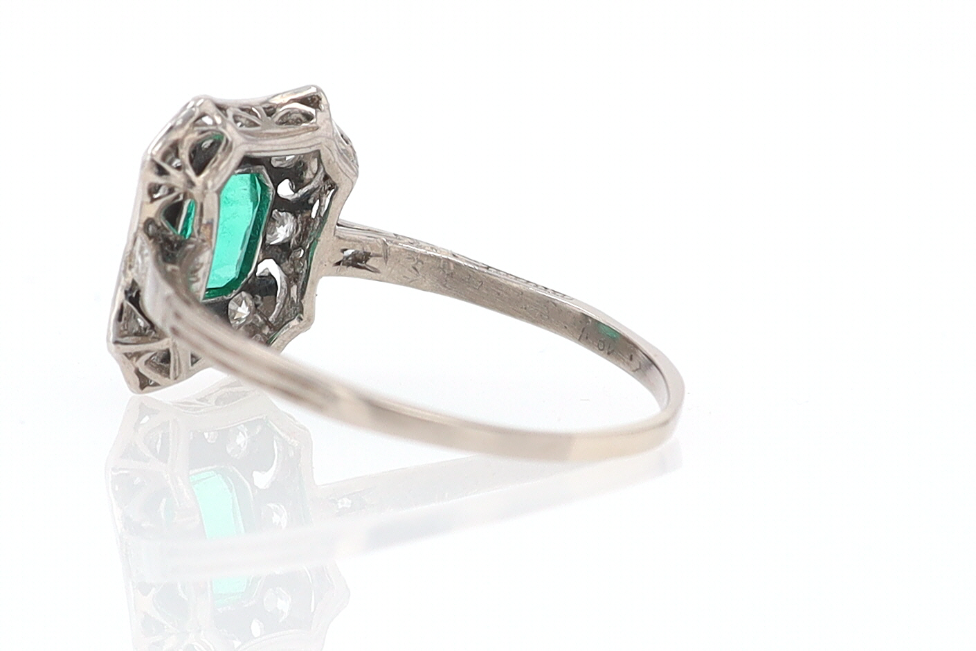 Antique Edwardian Filigree Emerald & Diamond Engagement Ring