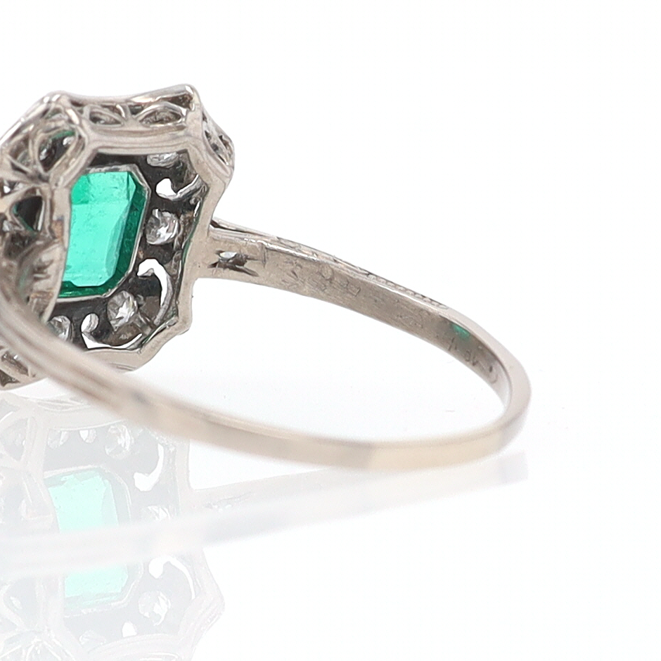 Antique Edwardian Filigree Emerald & Diamond Engagement Ring