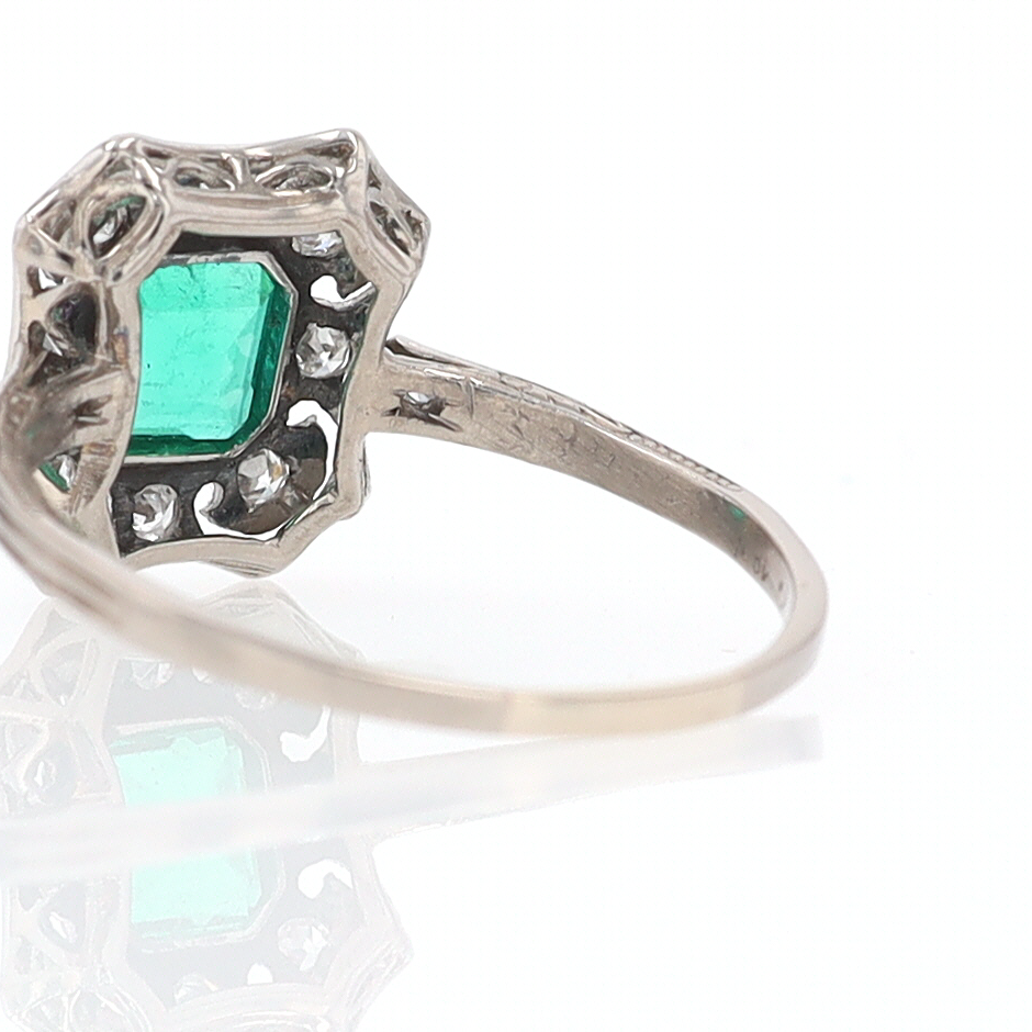 Antique Edwardian Filigree Emerald & Diamond Engagement Ring