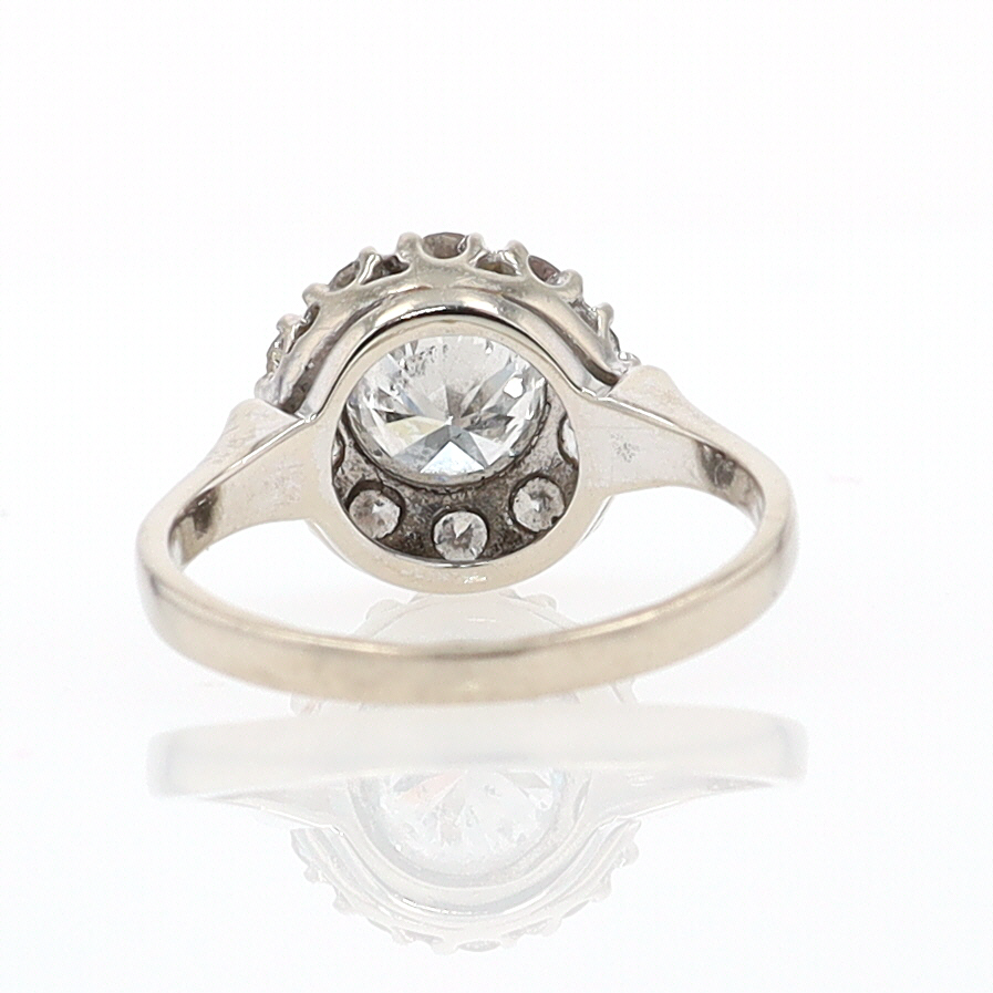 Art Deco 1.25 Carats Round Diamond Engagement Ring