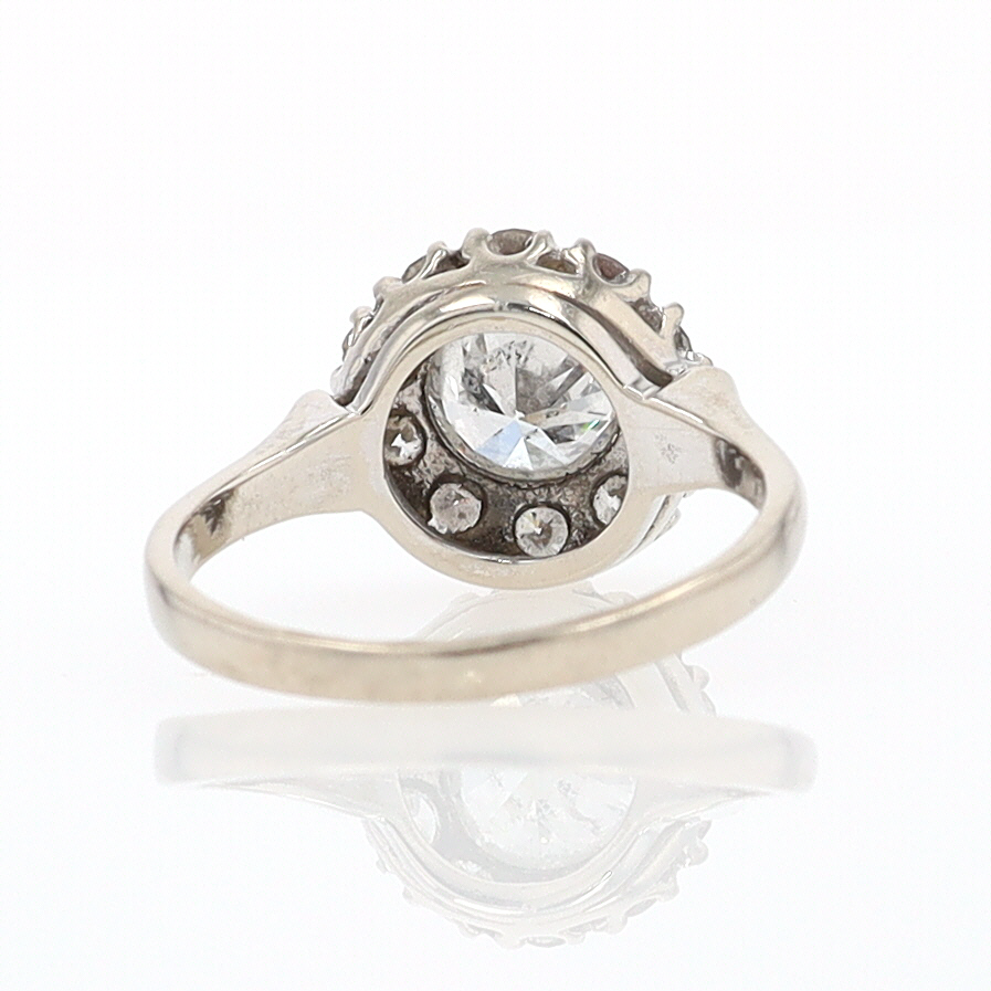 Art Deco 1.25 Carats Round Diamond Engagement Ring