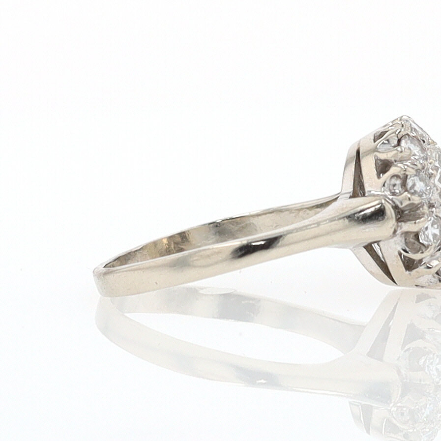 Art Deco 1.25 Carats Round Diamond Engagement Ring