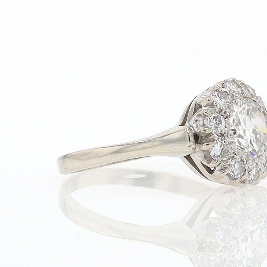 Art Deco 1.25 Carats Round Diamond Engagement Ring