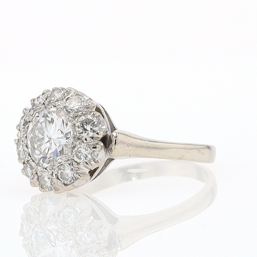 Art Deco 1.25 Carats Round Diamond Engagement Ring