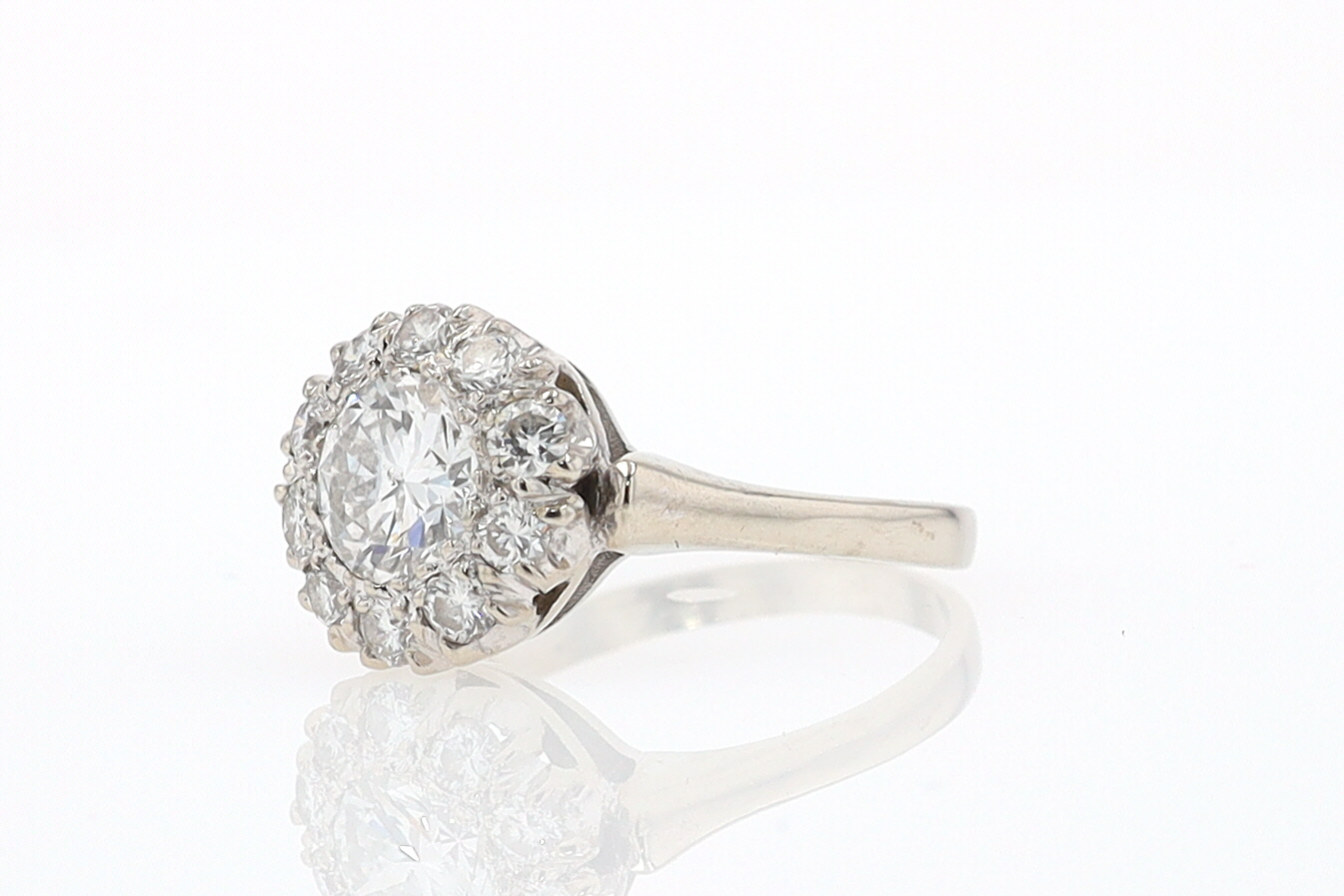 Art Deco 1.25 Carats Round Diamond Engagement Ring