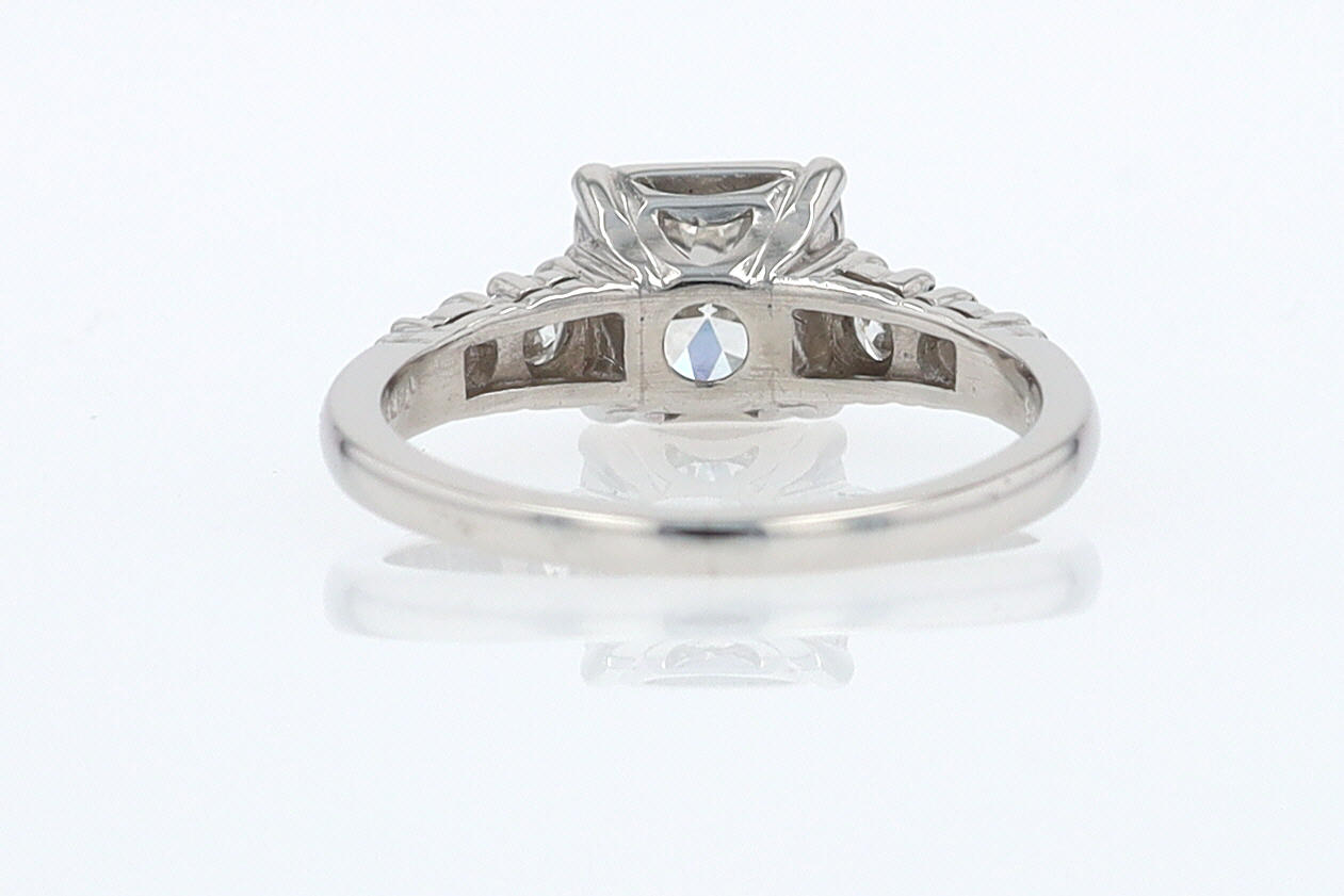 Art Deco 3/4 Carat Diamond Antique Engagement Ring