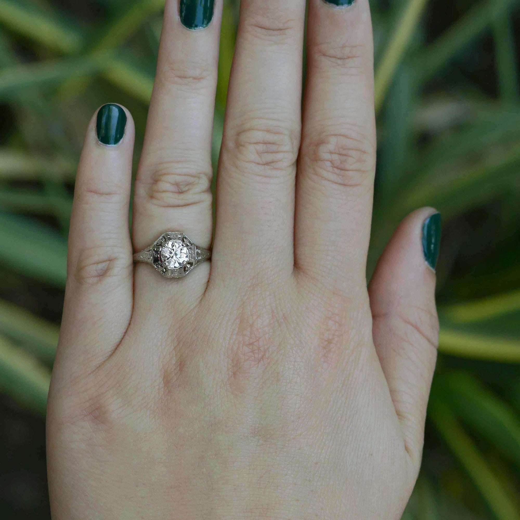 Art Deco GIA Certified 0.90 Carat Vintage Diamond Engagement Ring