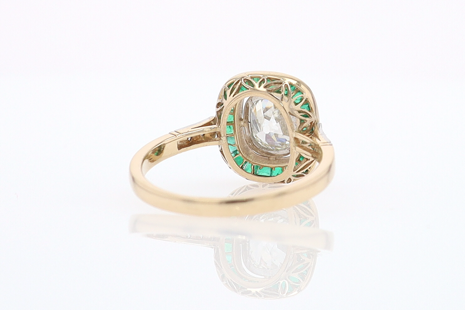 Art Deco Old Mine Cut Diamond Emerald Antique Engagement Ring