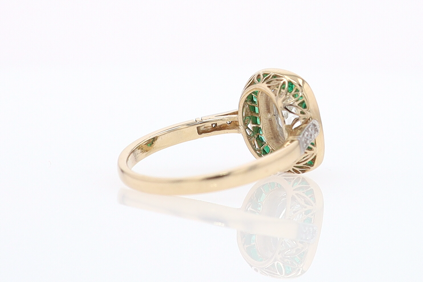 Art Deco Old Mine Cut Diamond Emerald Antique Engagement Ring