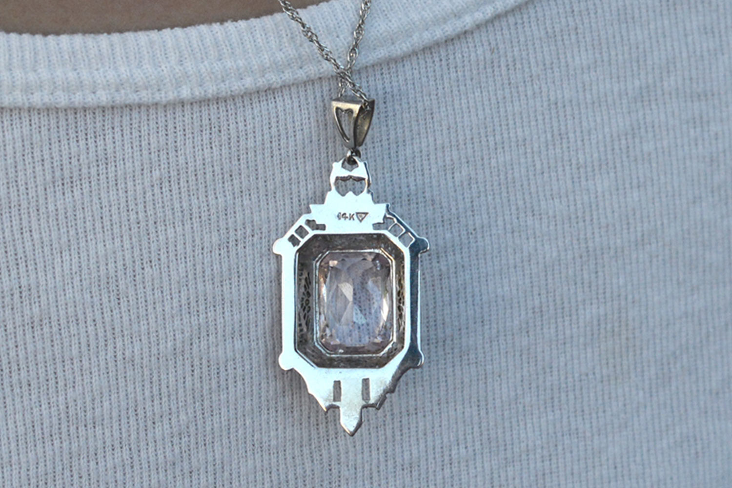 Art Deco Tri-Color Gold Pink Kunzite Filigree Necklace