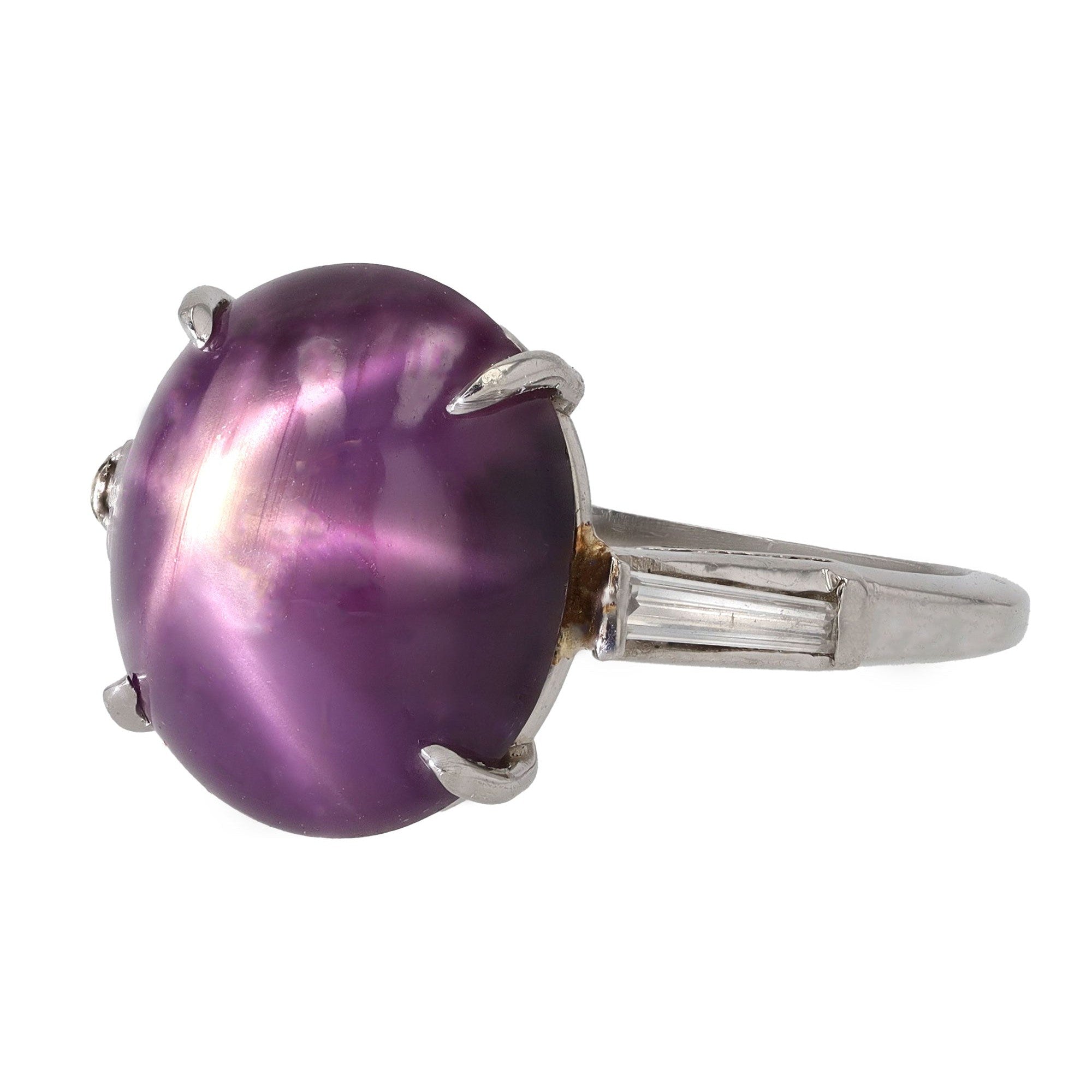 Art Deco Vintage 7.59 Carat Purple Star Sapphire Cocktail Ring
