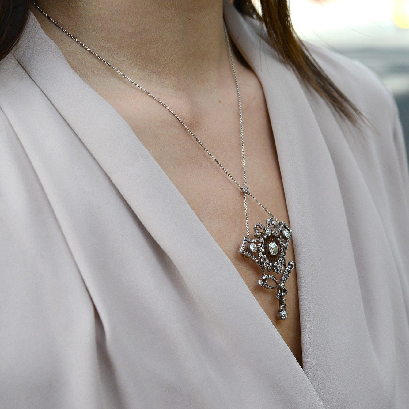 Belle Époque Filigree Diamond Wreath Lavaliere Necklace